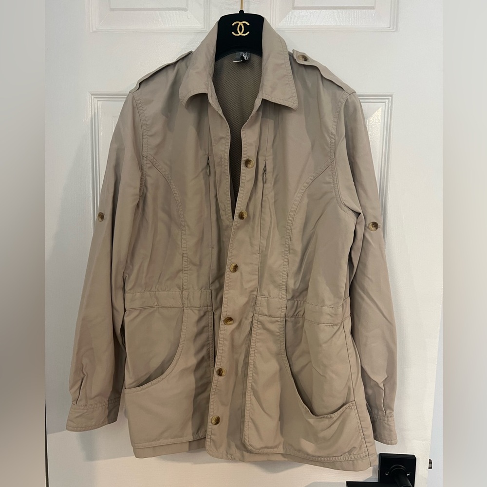 Magellan’s Womens Safari Jacket Travel Gear Size M Khaki Zip Pockets and Vent